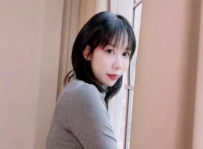 Em gái xinh lồn múp thuê trọ và làm tình với chủ luôn
